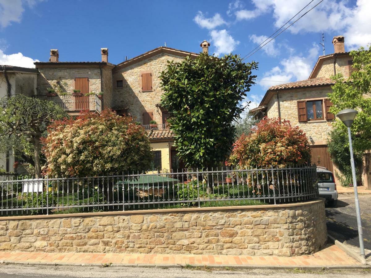 Appartamenti E Camere Il Poggio Di D'Angeli Lidia Auditore Экстерьер фото